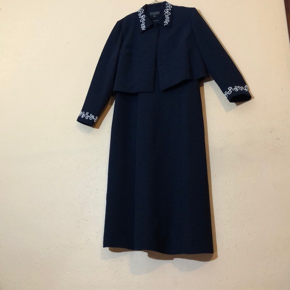 Donna B. Taylor Dress - Picture 4 of 9